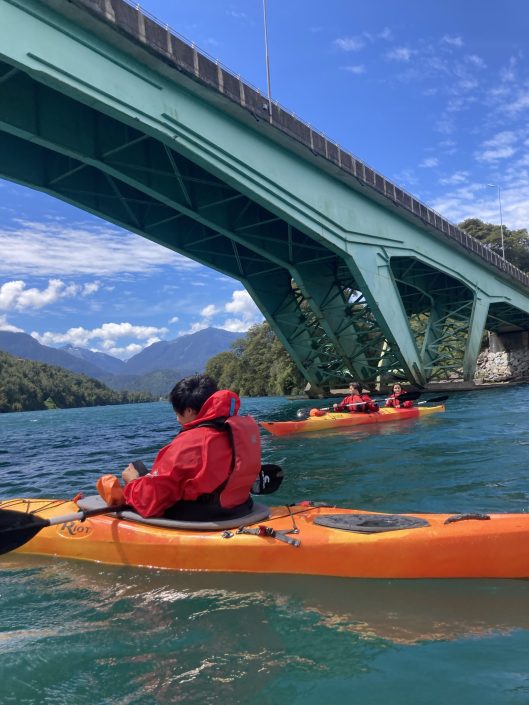 Kayak en Río Puelo