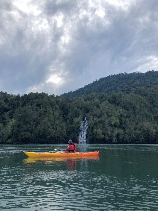 Kayak en Río Puelo