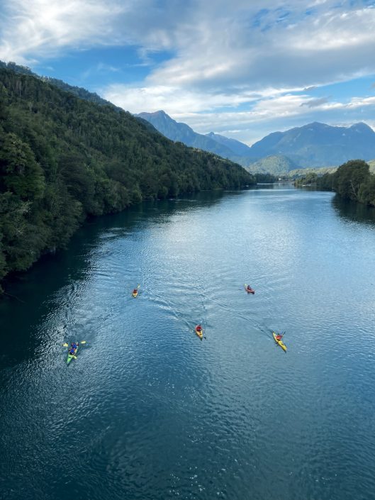 Kayak en Río Puelo